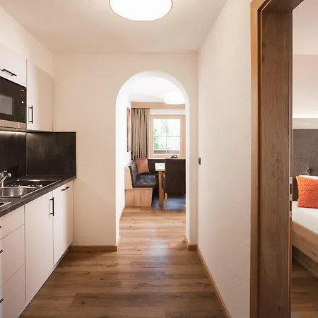 Almhof Apartamento