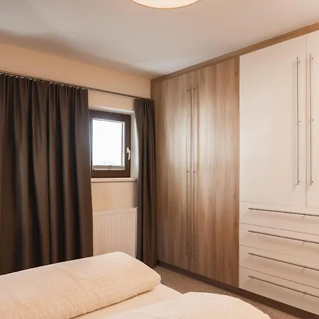 Almhof Appartement Fiss